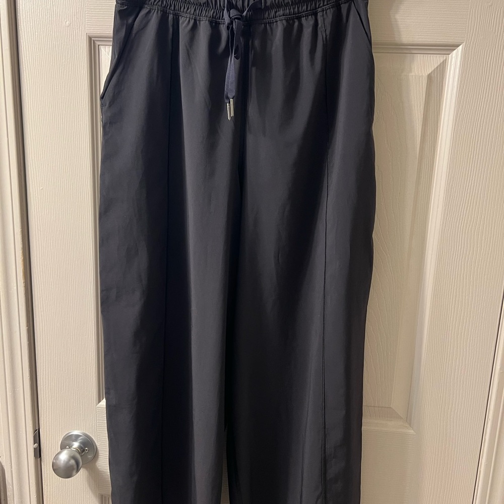 Lululemon Women’s Black Wide Drawstring Pants - Picture 1 of 7